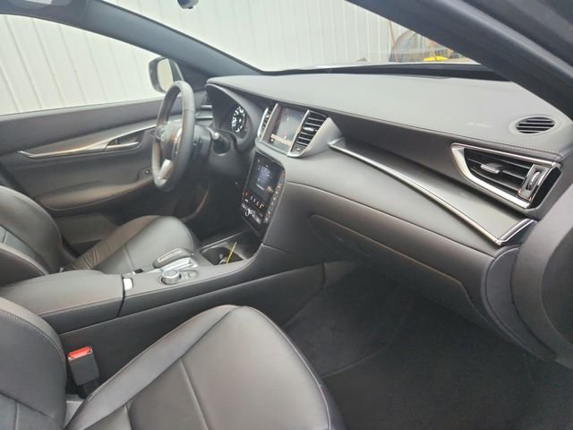 Used 2025 Gray INFINITI ESSENTIAL image 36
