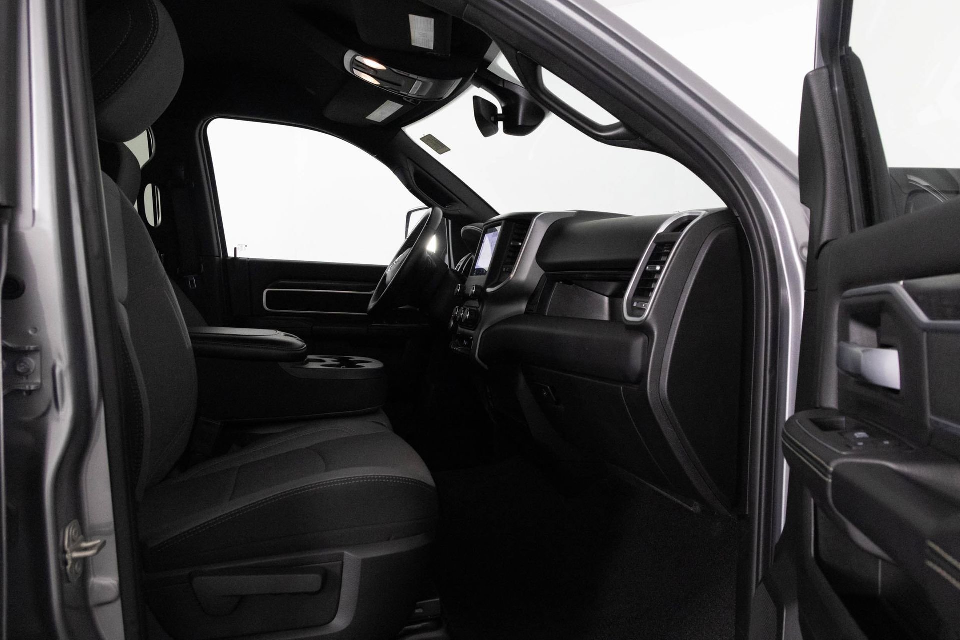 2024 RAM 2500 - Image 36