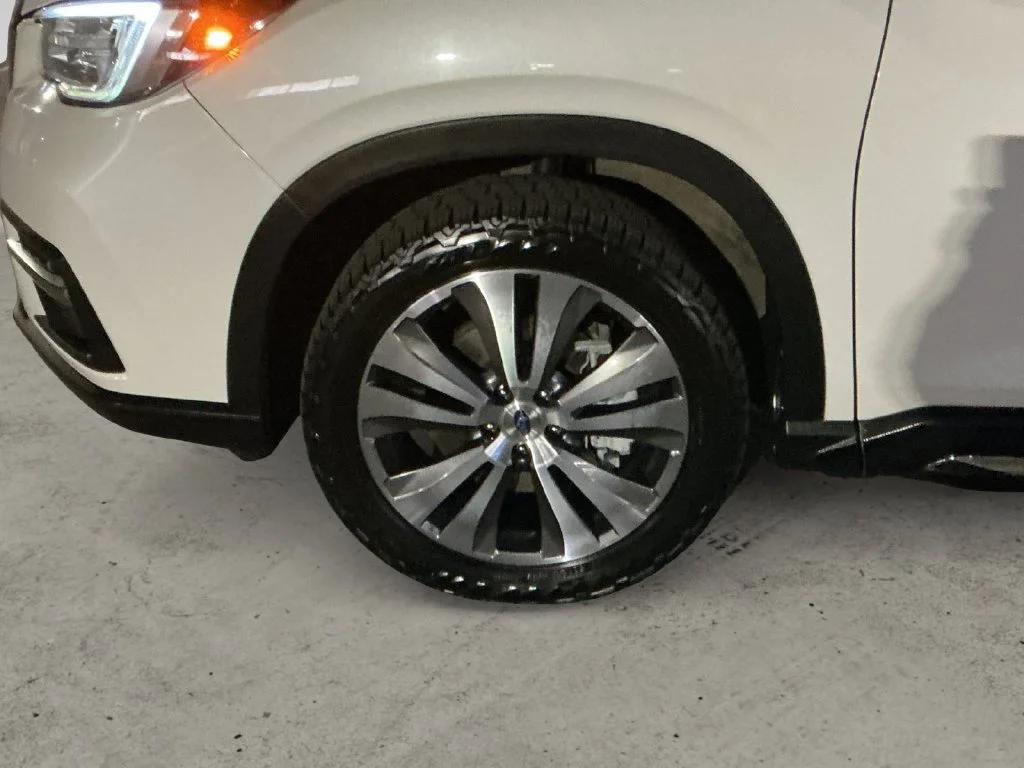 Used 2022 White Subaru Touring image 13