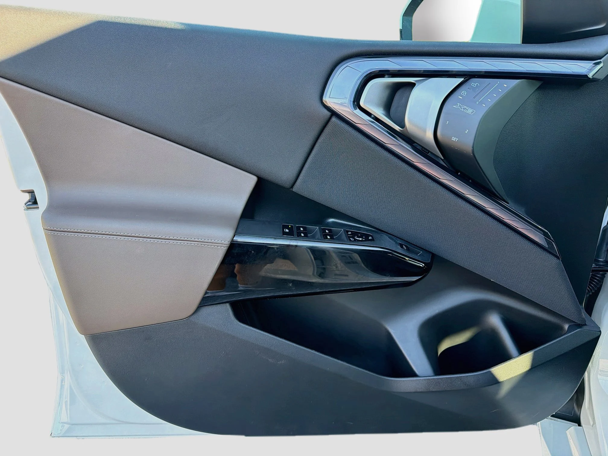 New 2026 Alpine White BMW 30 xDrive image 21