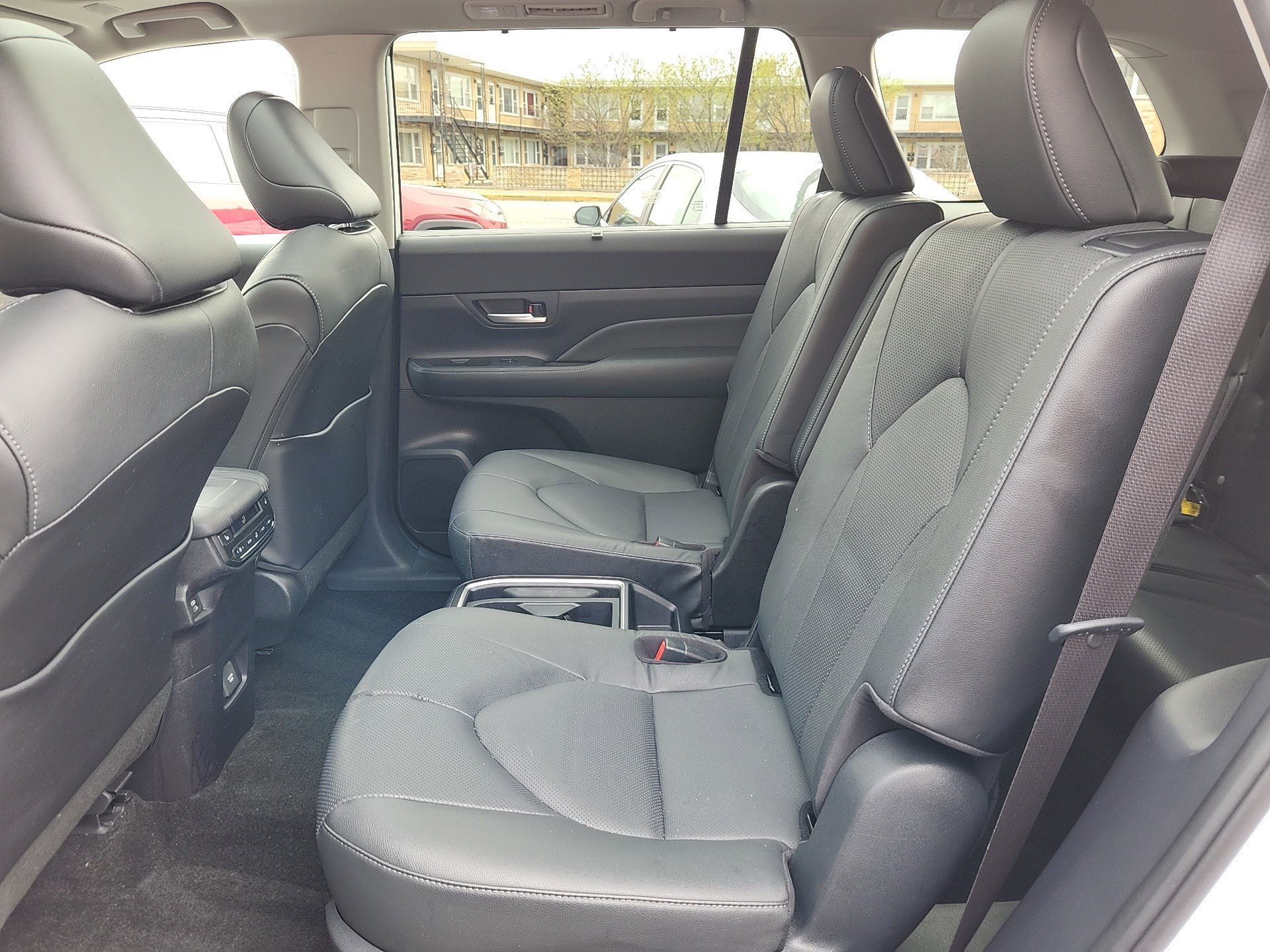 2024 Toyota Grand Highlander Limited - Photo 28
