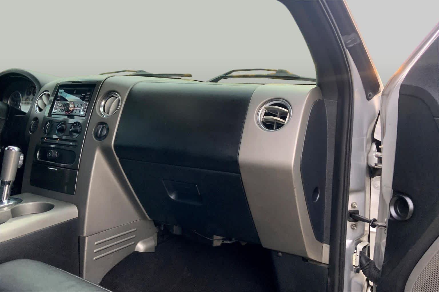 Used 2006 Silver Metallic Ford FX4 image 14