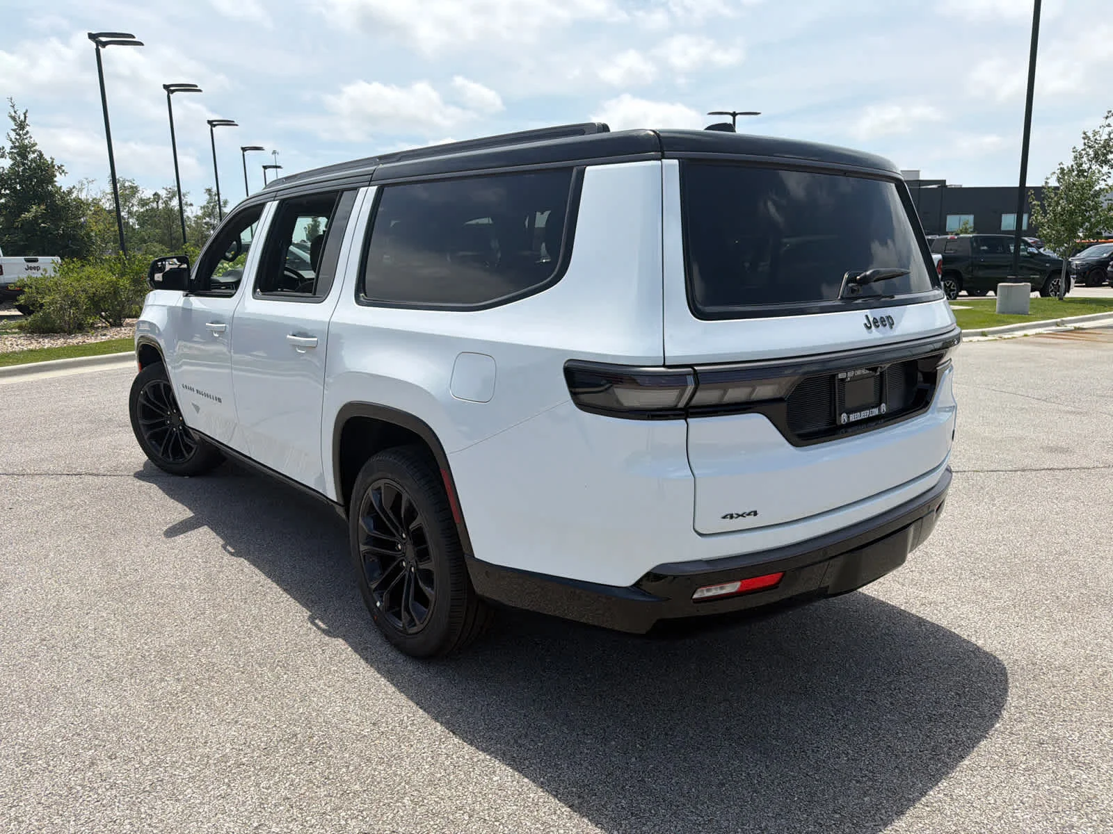New 2026 Bright White Clearcoat Jeep Summit Obsidian image 6