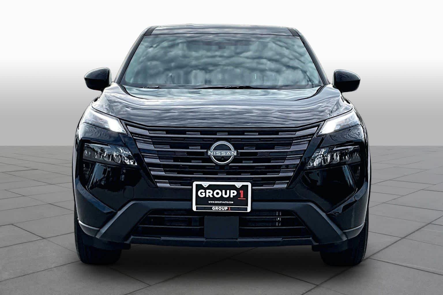 New 2027 Super Black Nissan SV image 3