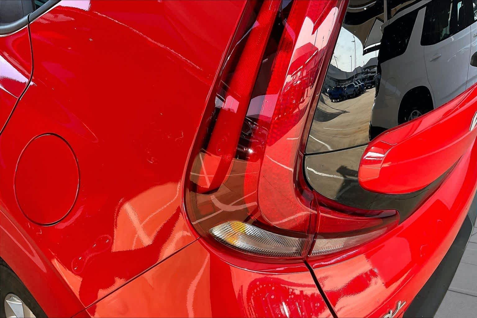 Used 2022 Inferno Red Kia LX image 27