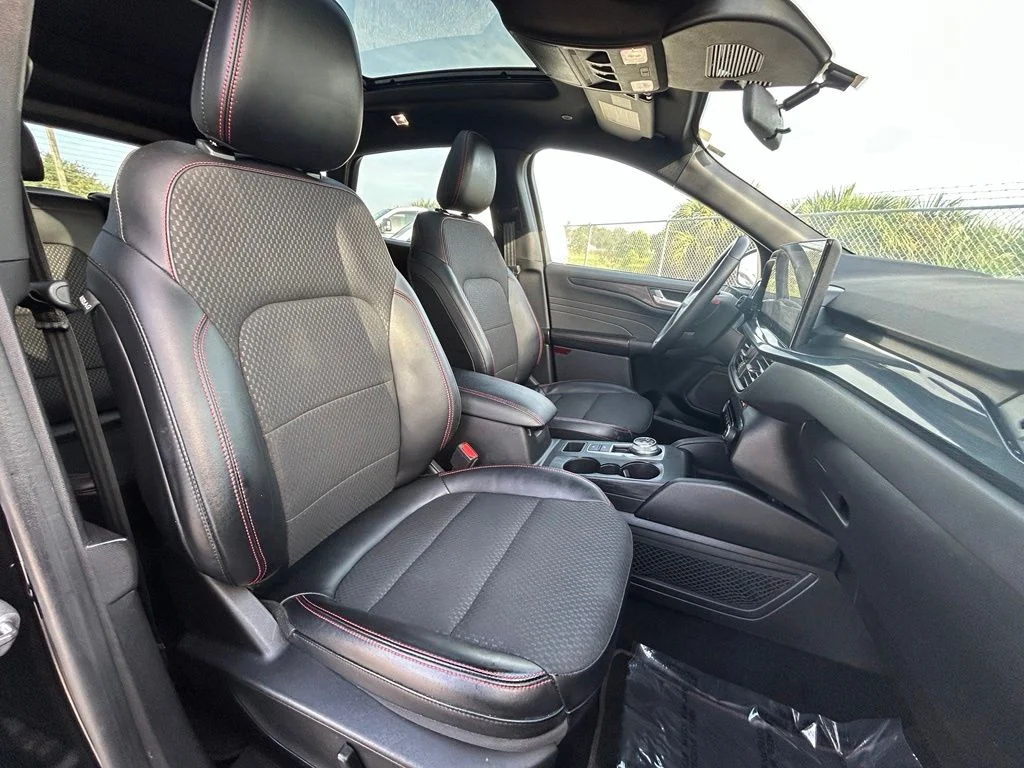 Used 2023 Black Metallic Ford ST-Line Select image 29