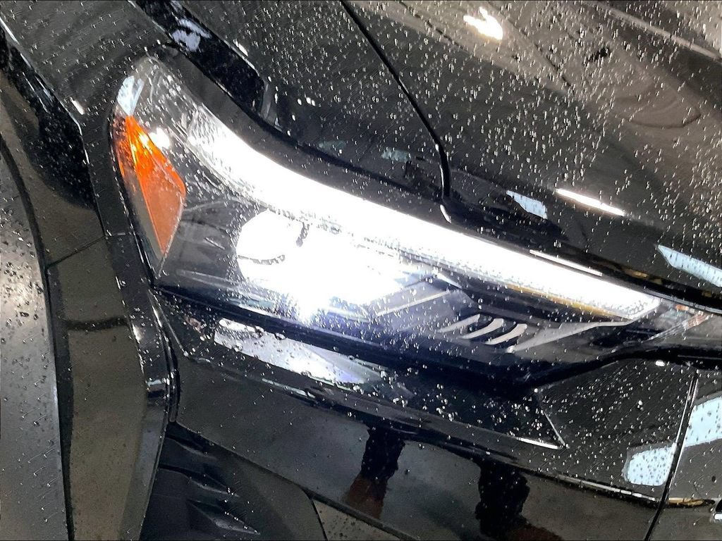 Used 2025 Black Chevrolet ZR2 image 34