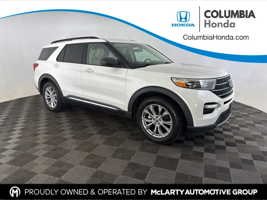 Used 2020 White Ford XLT image 1