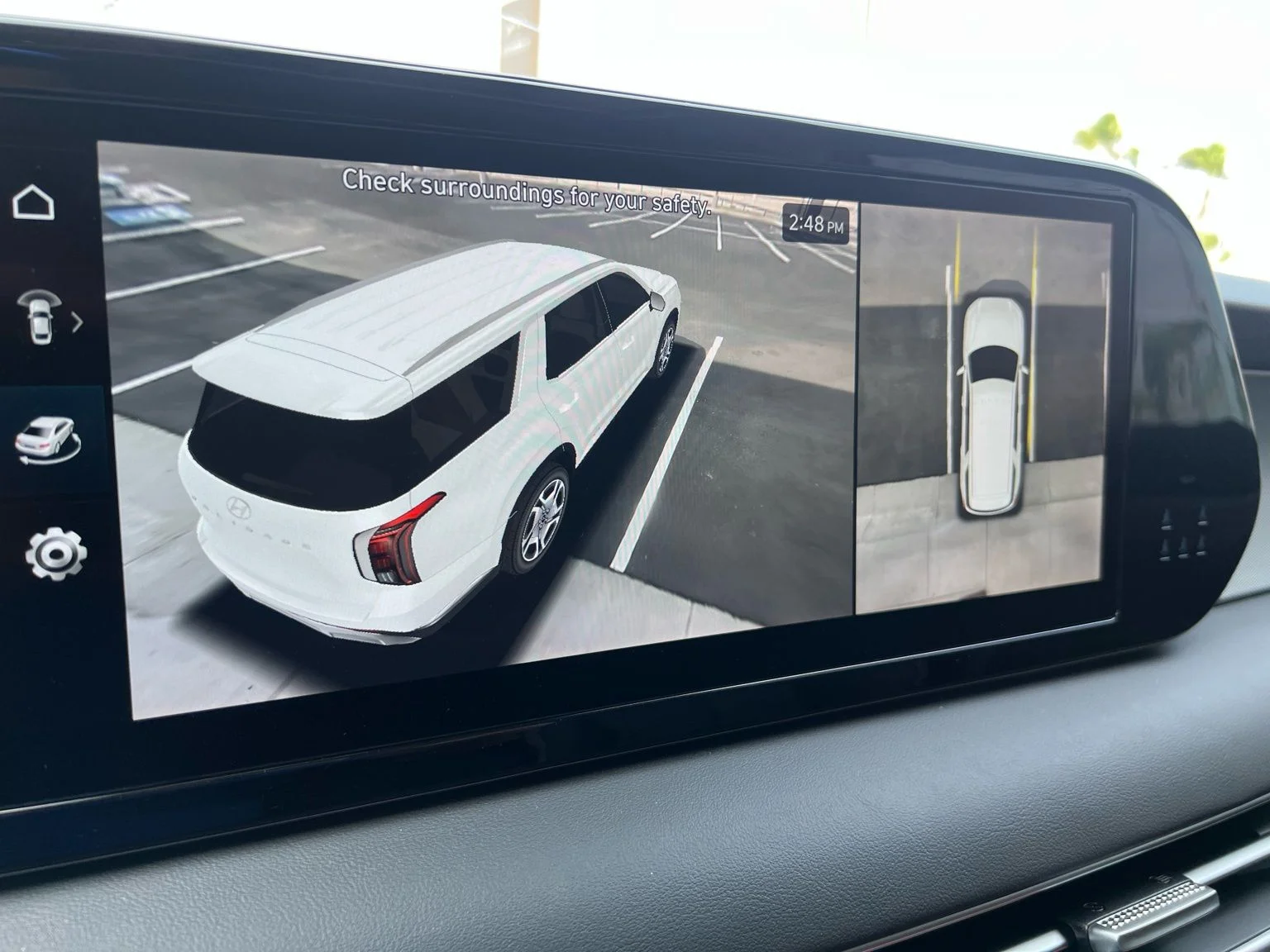 Used 2024 Silver Hyundai SEL image 11