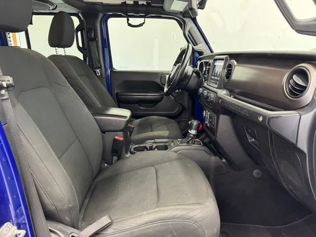 Used 2020 Ocean Blue Metallic Clearcoat Jeep Unlimited Sport S image 18
