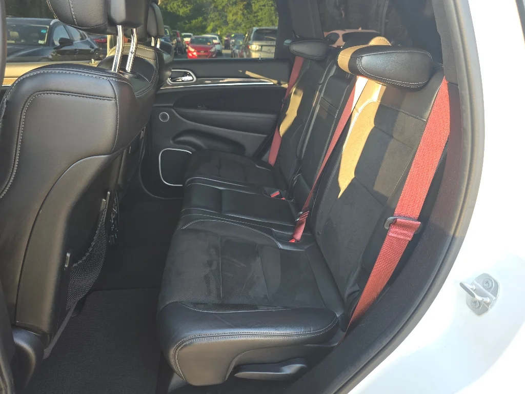 Used 2019 Bright White Clearcoat Jeep SRT image 28