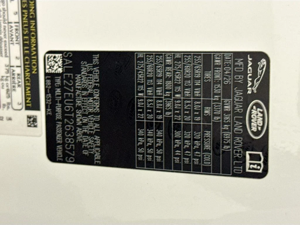 New 2026 Fuji White Land Rover X-Dynamic SE image 33