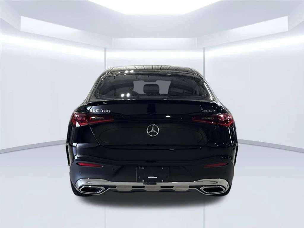 New 2027 Black Mercedes-Benz GLC 300 image 41