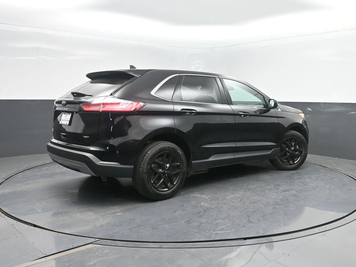 2024 Ford Edge SEL AWD's photo