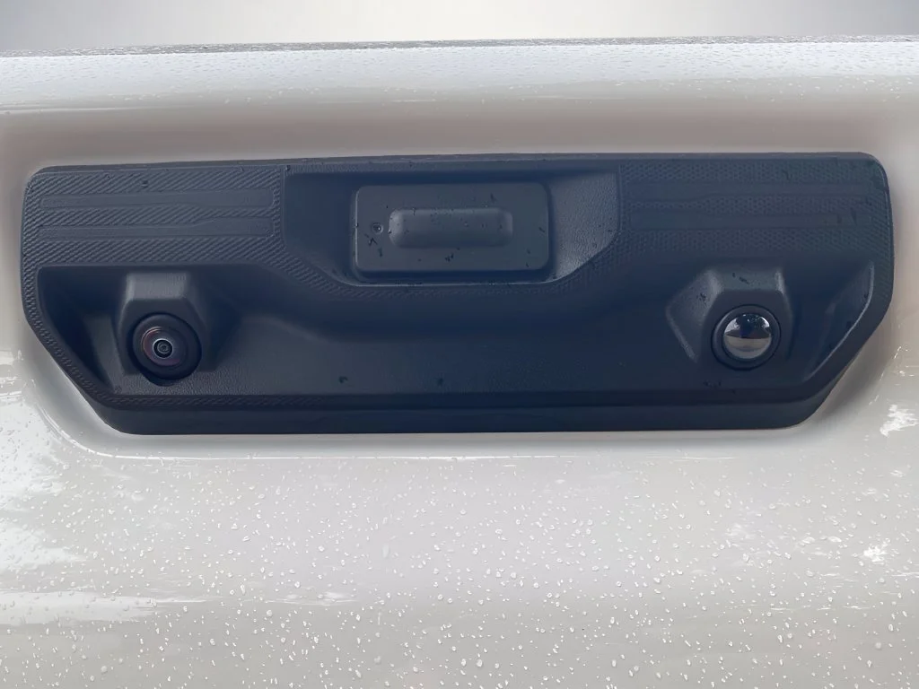 Used 2026 Summit White Chevrolet LT image 33