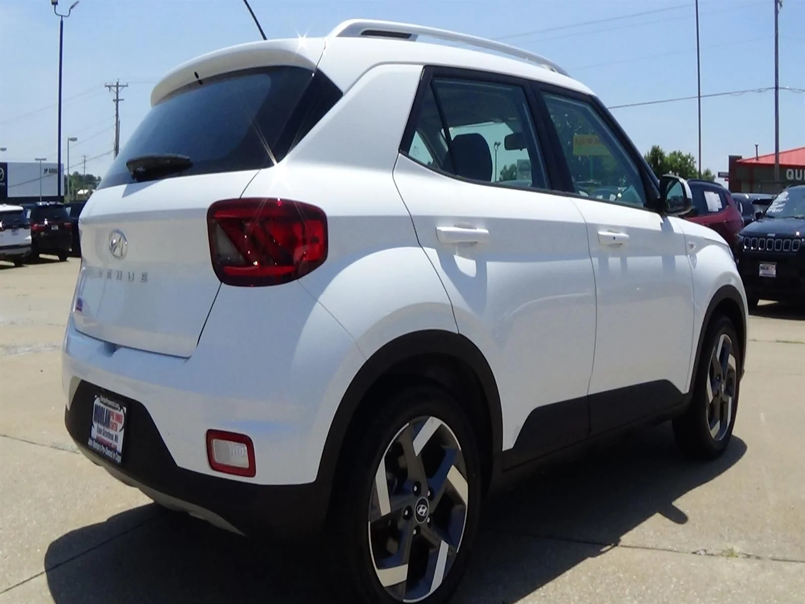 Used 2025 Lunar White (saw) Hyundai SEL image 6