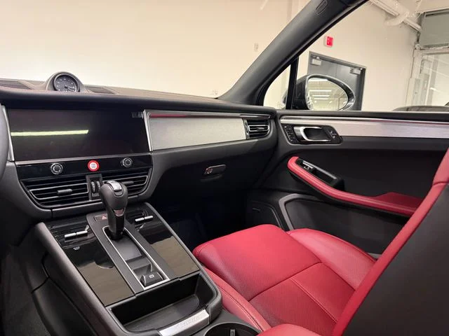 Certified Used 2026  Porsche  image 13