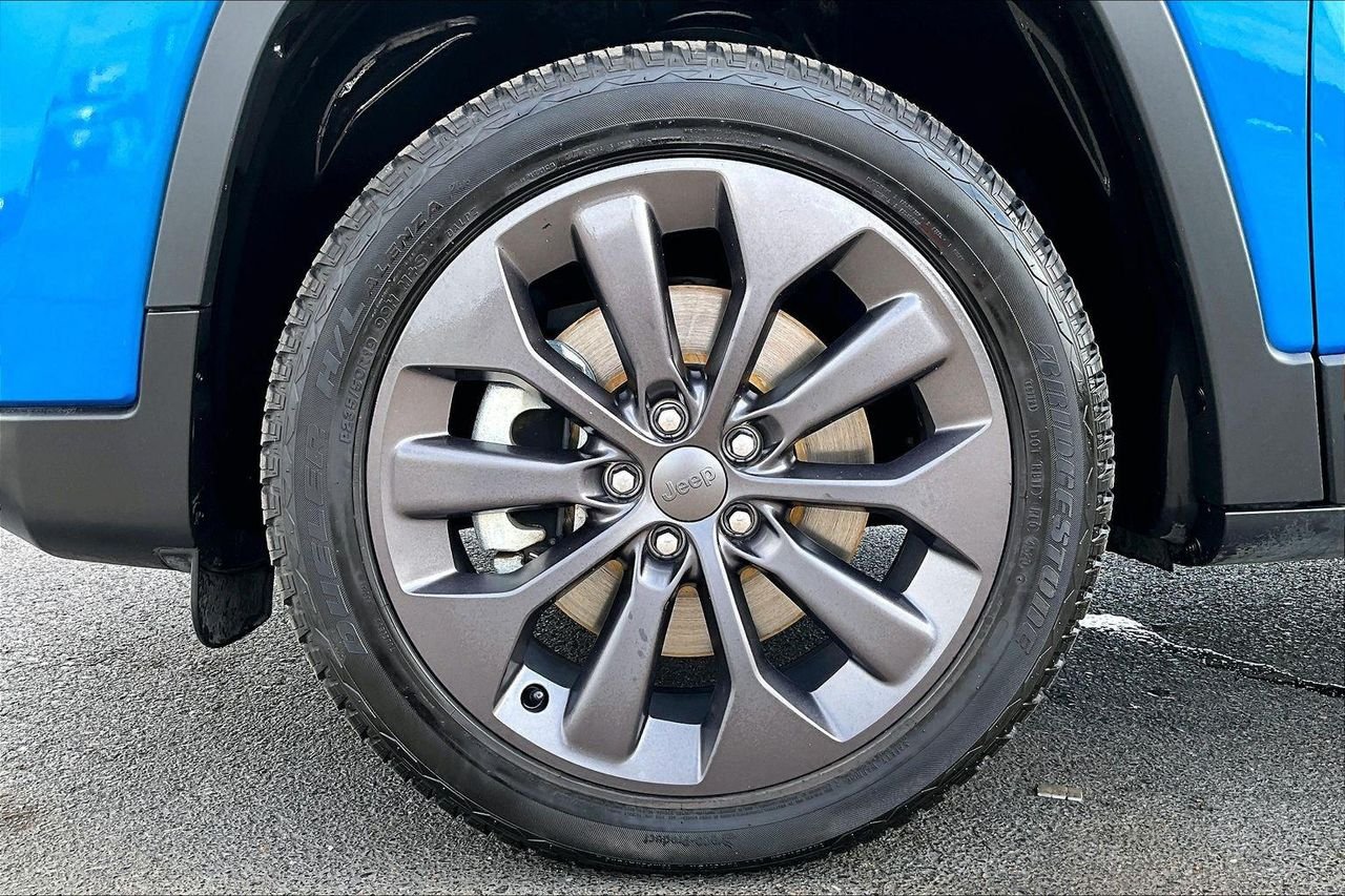 Used 2021 Hydro Blue Pearlcoat Jeep 80th Anniversary 4x4 image 33