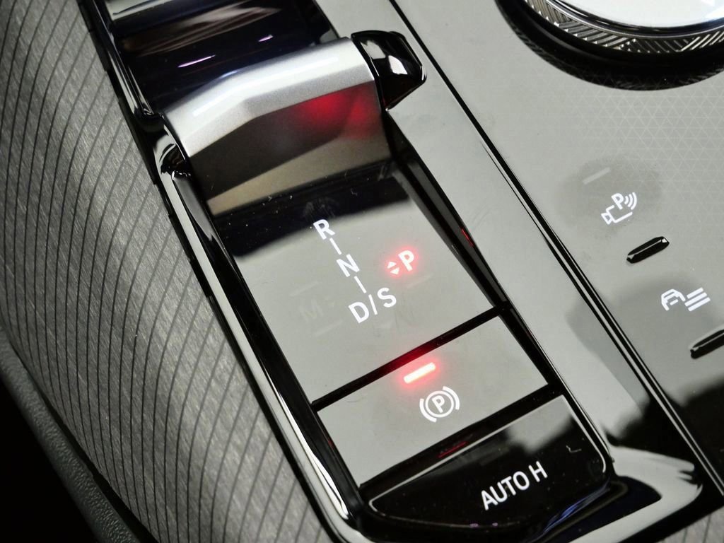 Used 2026 Tanzanite Blue II Metallic BMW 30 xDrive image 47