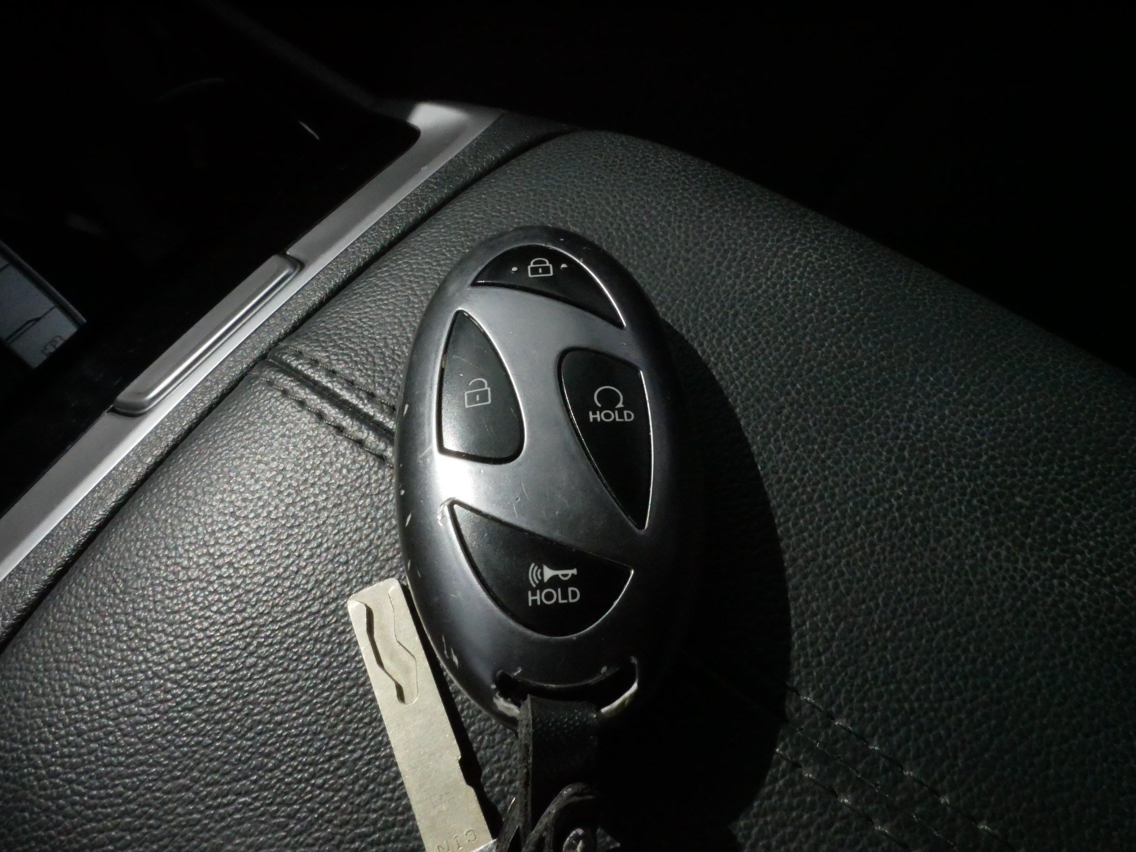 Used 2025 Serenity White Pearl Hyundai SEL image 33