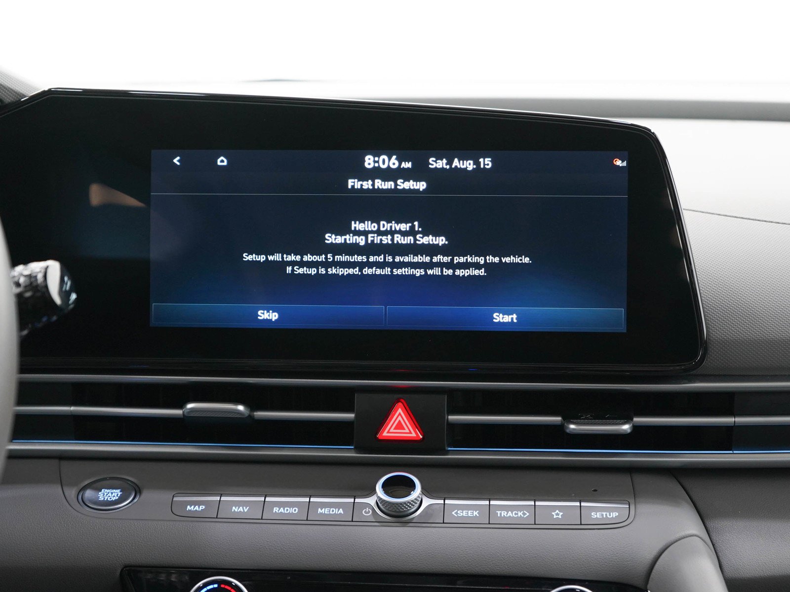 Used 2025 Serenity White Hyundai SEL Convenience IVT image 17