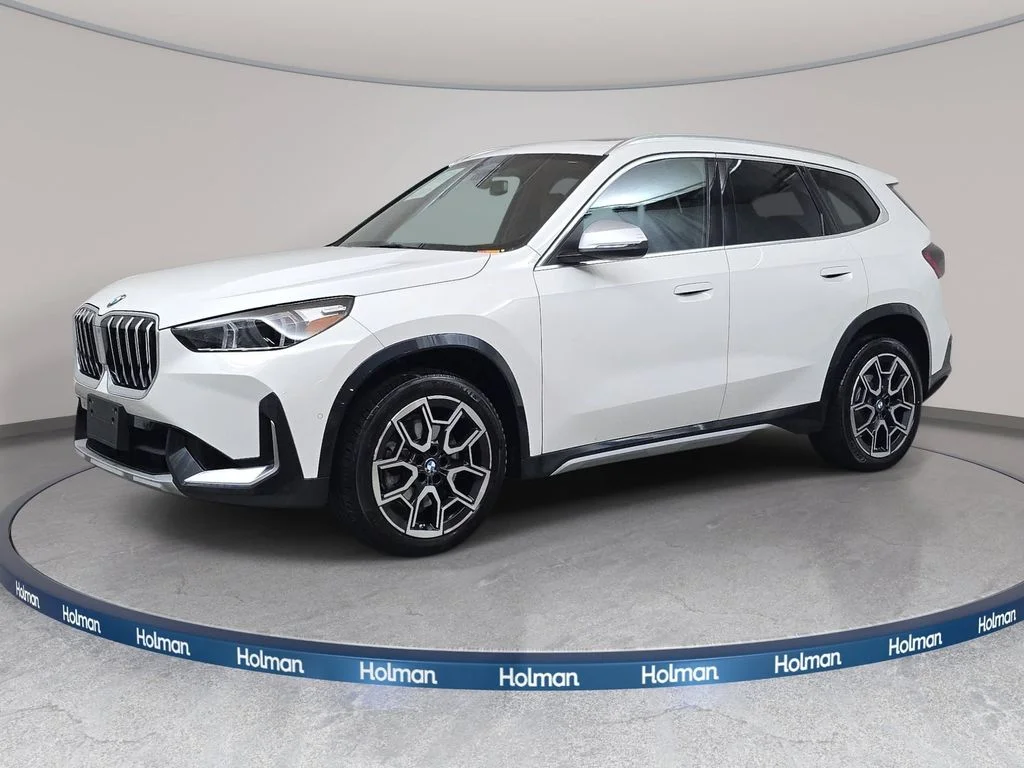 Used 2024 Alpine White BMW xDrive28i image 1