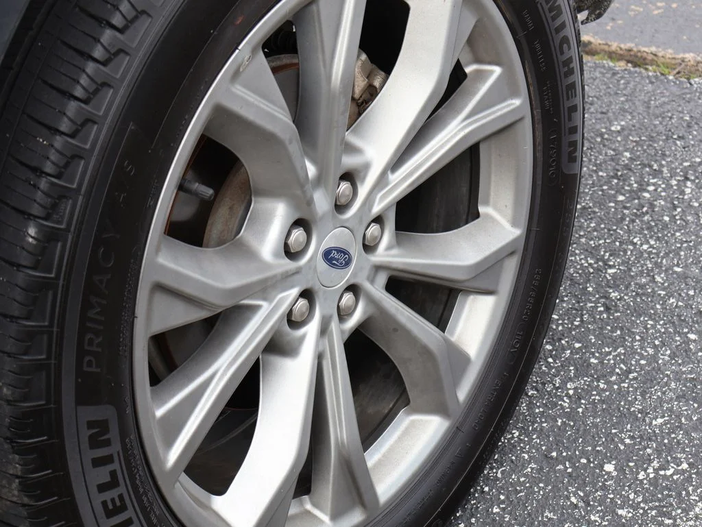 Used 2023 Oxford White Ford Limited image 26