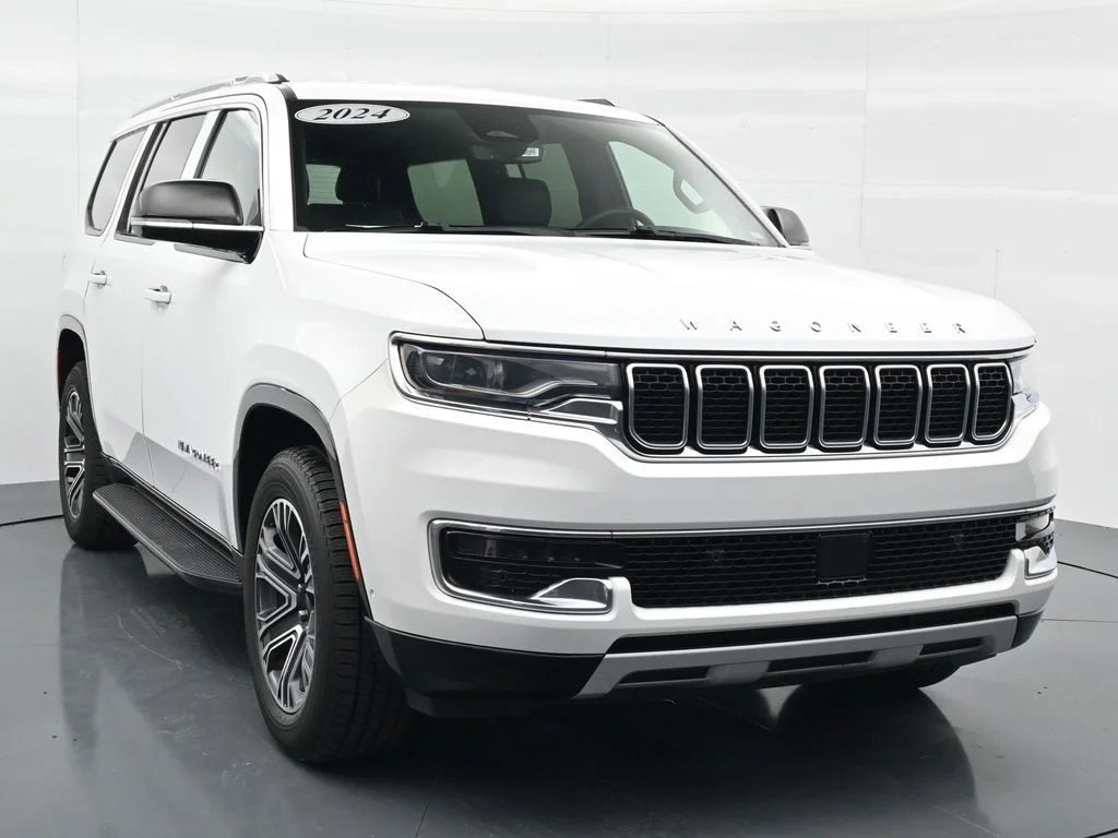 Used 2024 White Jeep Series II image 9