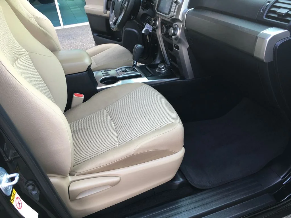 Used 2018 Black Toyota SR5 image 28