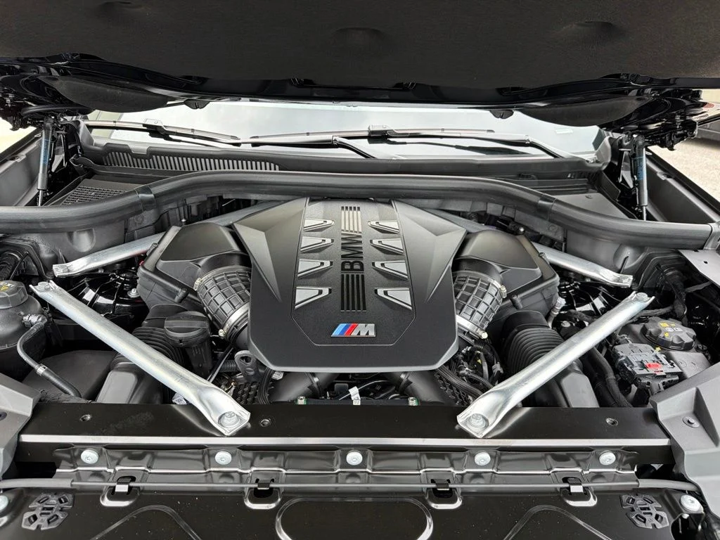 New 2027 Black Sapphire Metallic BMW M60i image 13