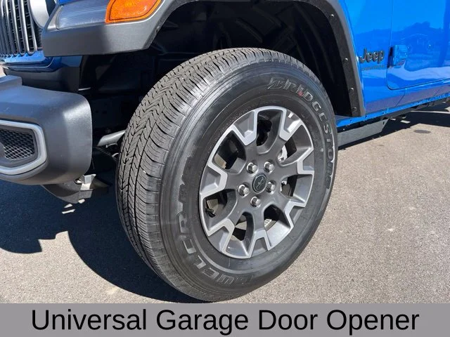 Used 2026 Blue Jeep Sahara image 13