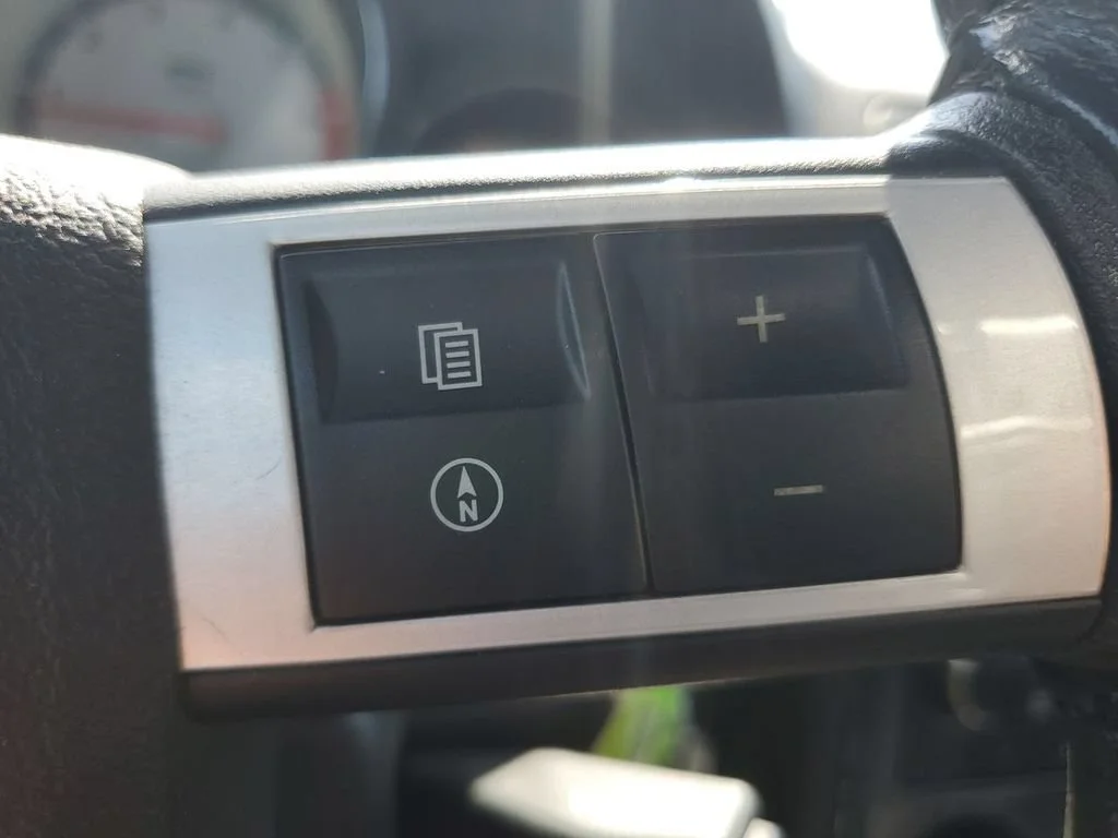 Used 2009 Black Dodge R/T image 39