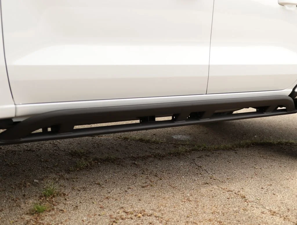 New 2026 Summit White Chevrolet ZR2 image 43