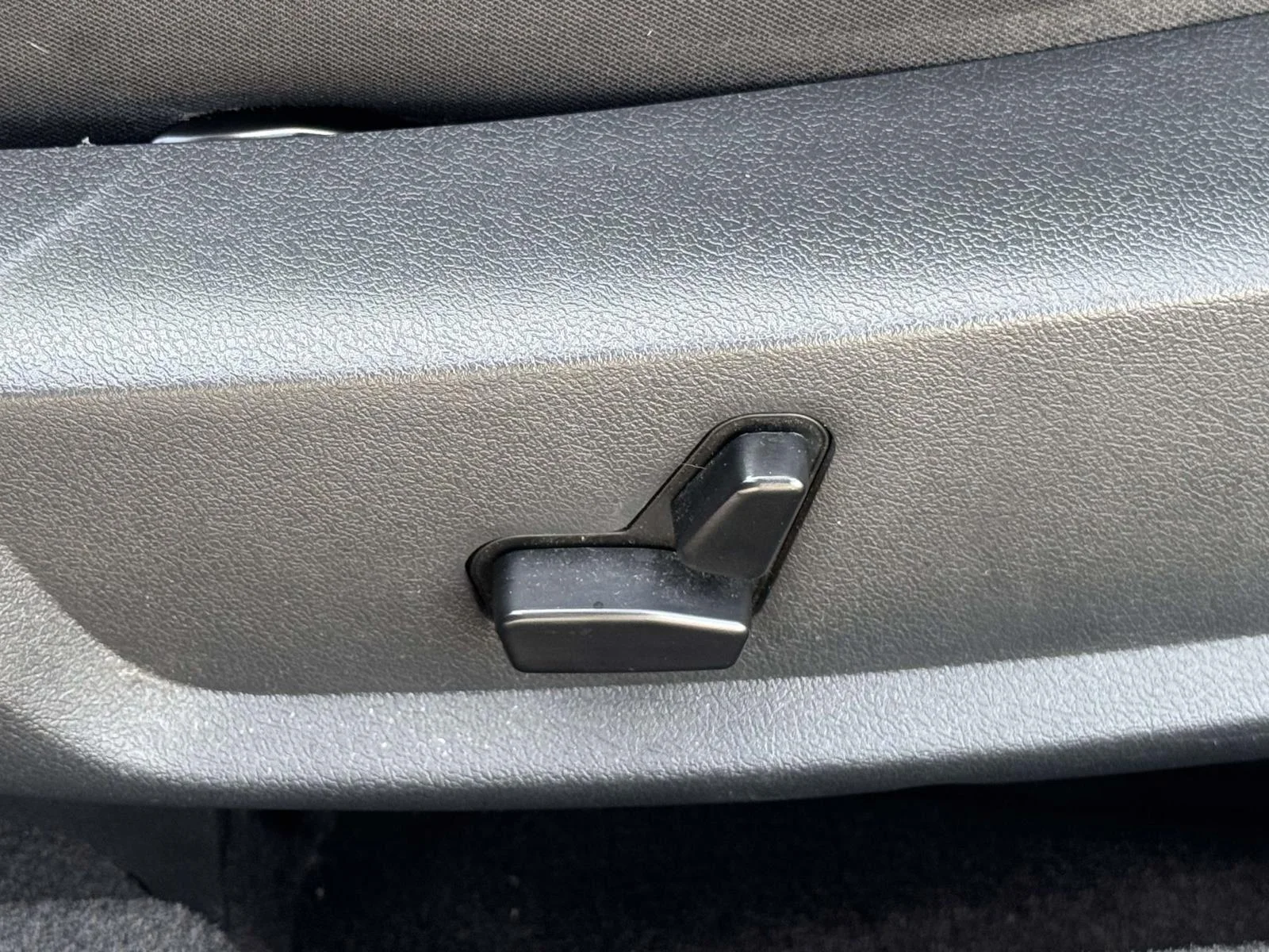 Used 2010 Torred Dodge SE image 7