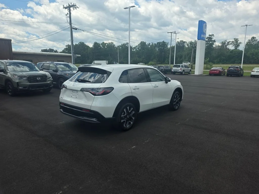 New 2027 Platinum White Pearl Honda EX-L image 3