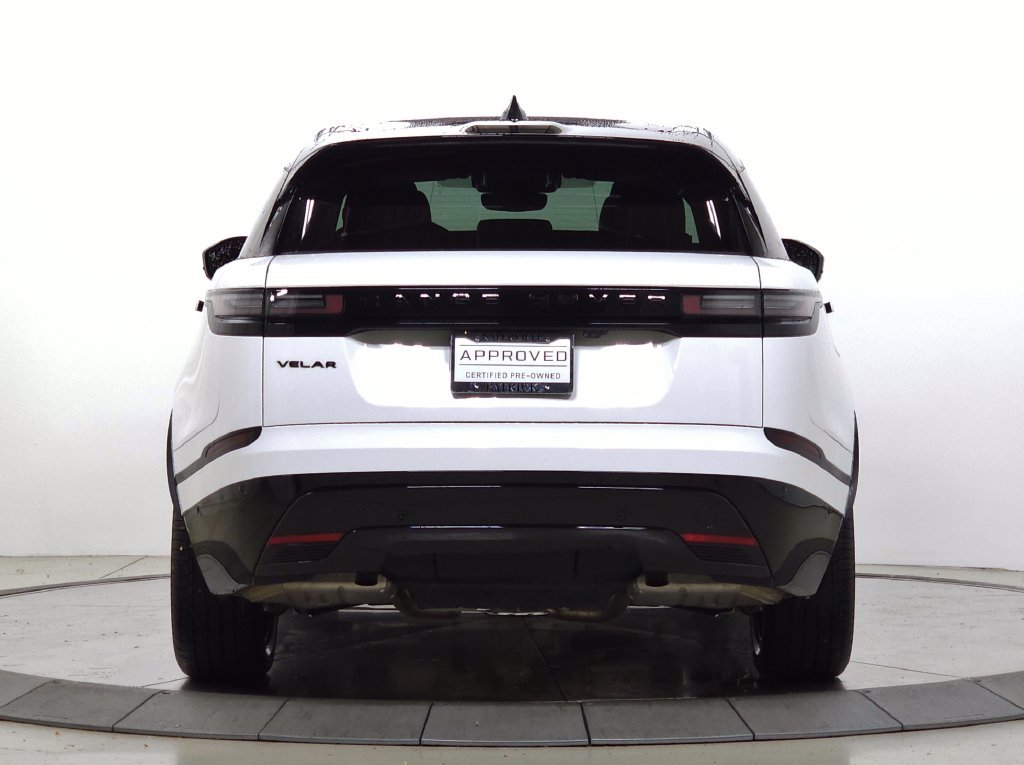 Certified Used 2026 White Land Rover Dynamic SE image 5