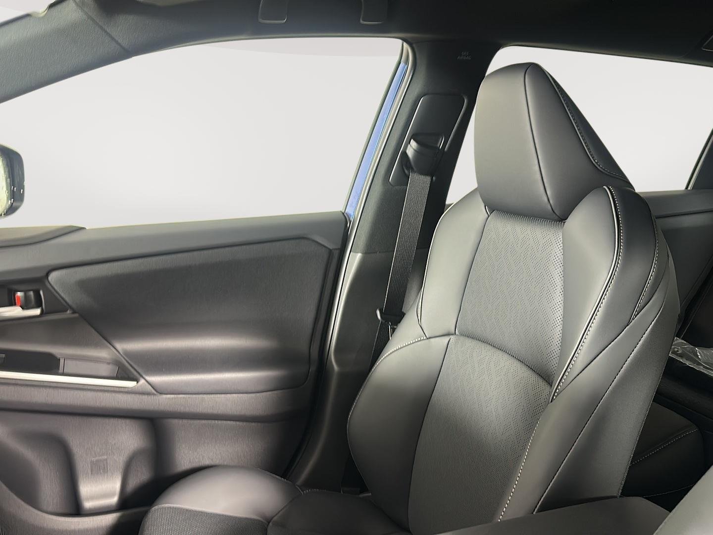 New 2026 DAYBREAK BLUE PEARL Subaru Premium image 16