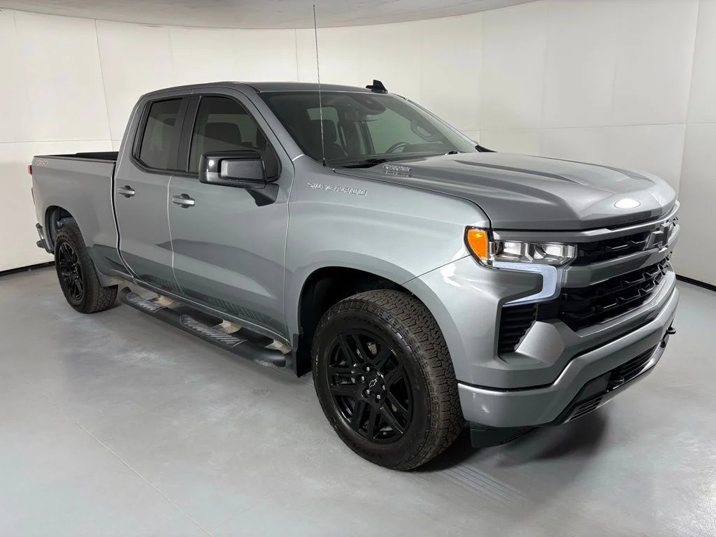 Used 2026 Gray Chevrolet RST image 2