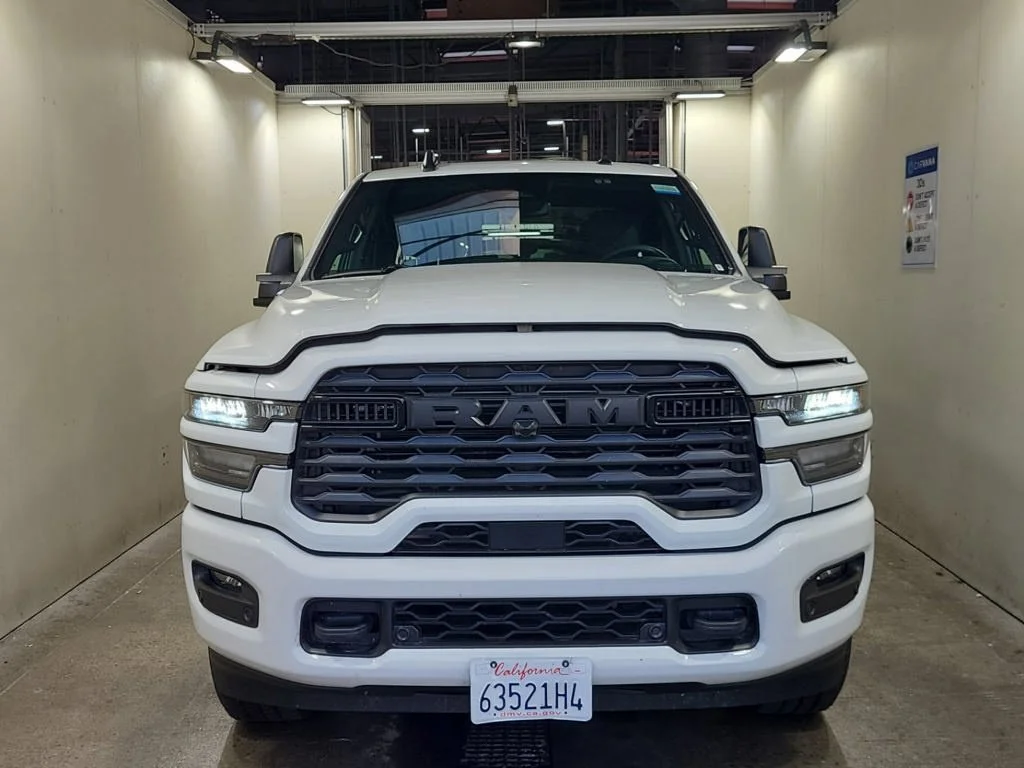 Used 2026 White Ram Big Horn image 9
