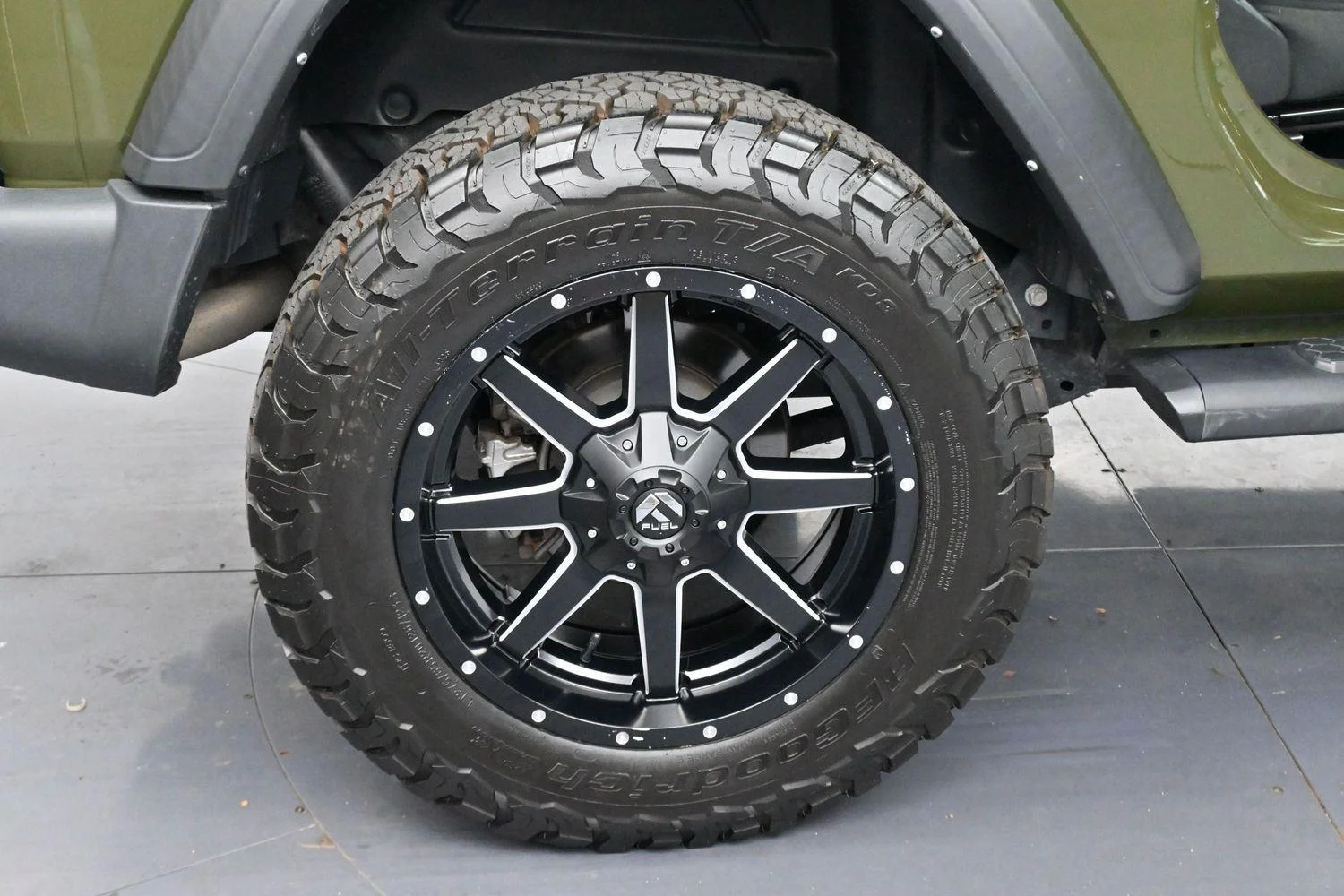 Used 2023 Sarge Green Clearcoat Jeep Sport image 30
