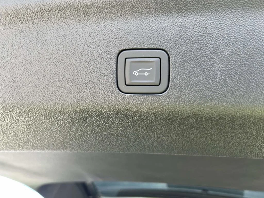 New 2026 Onyx Black GMC Denali Ultimate image 12