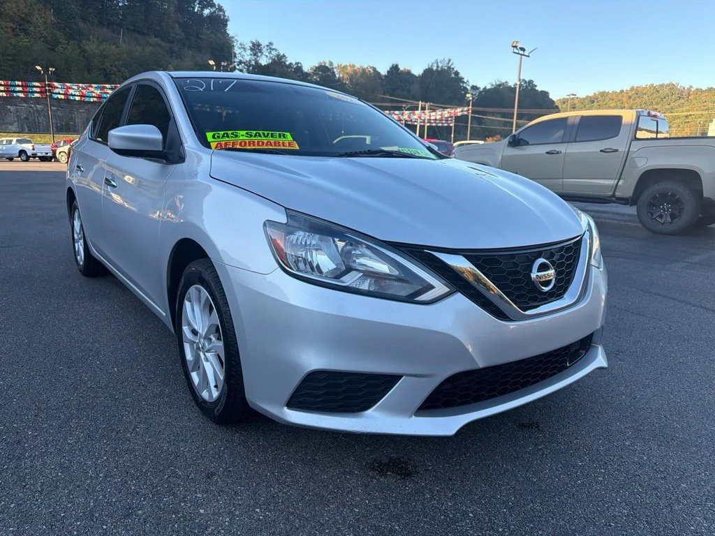 Used 2018 Nissan Sentra SV with VIN 3N1AB7AP8JL640399 for sale in Paintsville, KY