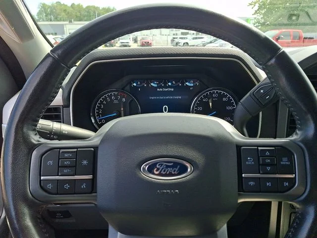 Used 2022 Blue Ford XLT image 25