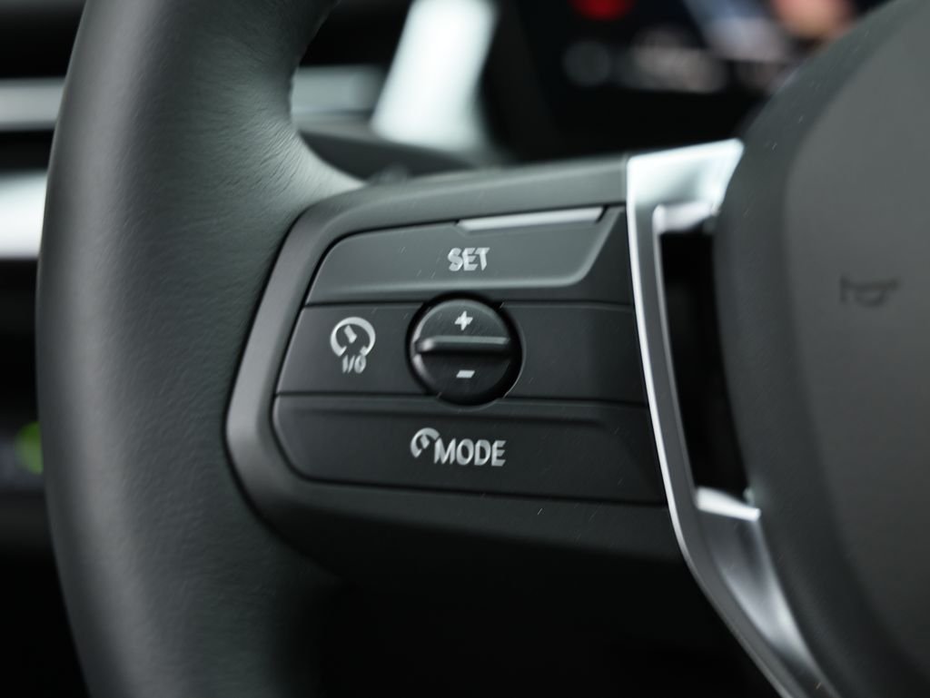 New 2026 Black Sapphire Metallic BMW xDrive28i image 33