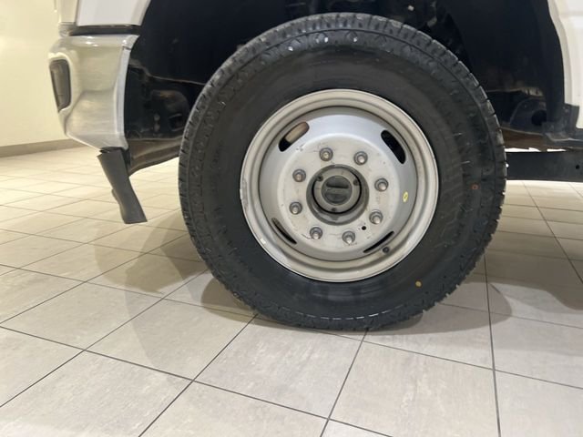 Used 2024 White Ford XL image 27