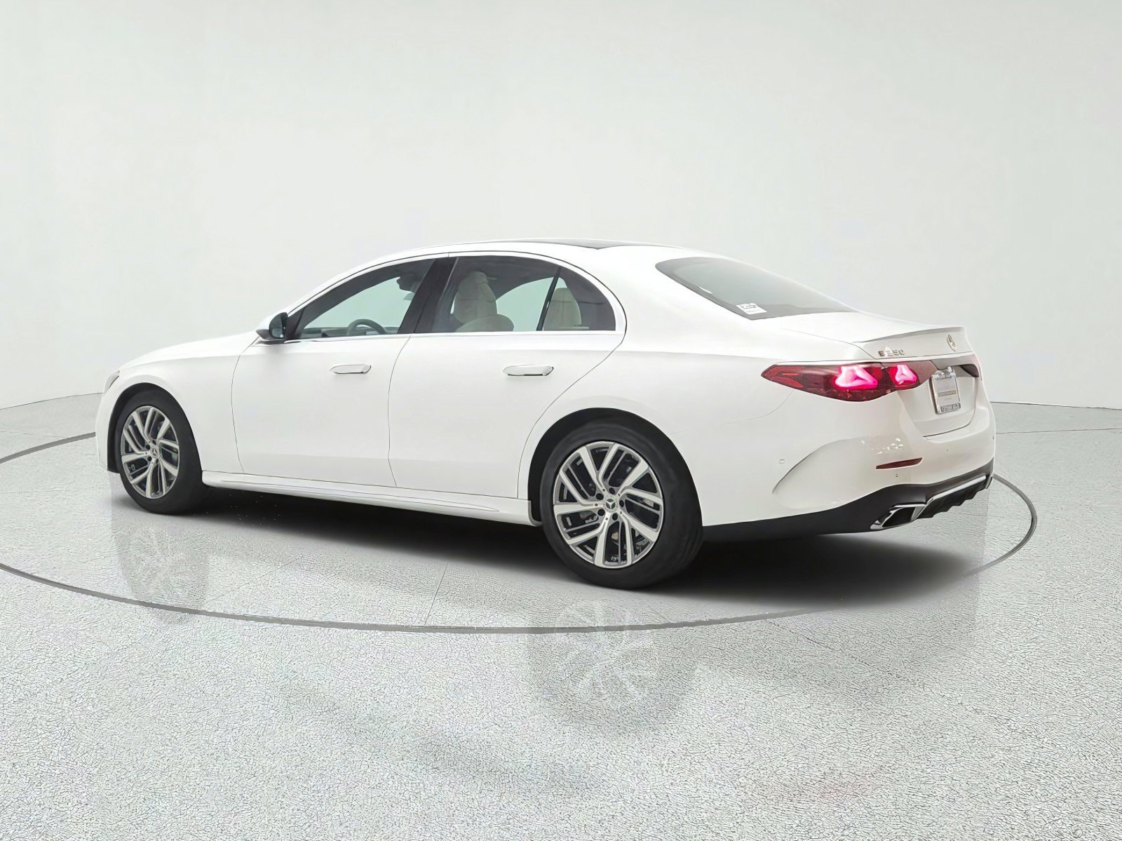 New 2027 Polar White Mercedes-Benz E 350 RWD Sedan image 28