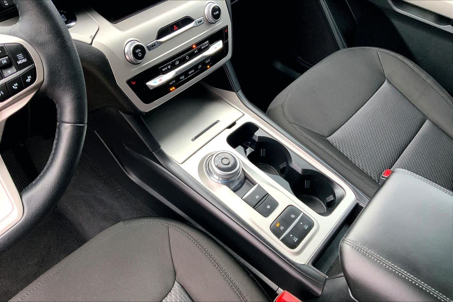 Used 2024 Agate Black Ford XLT image 17