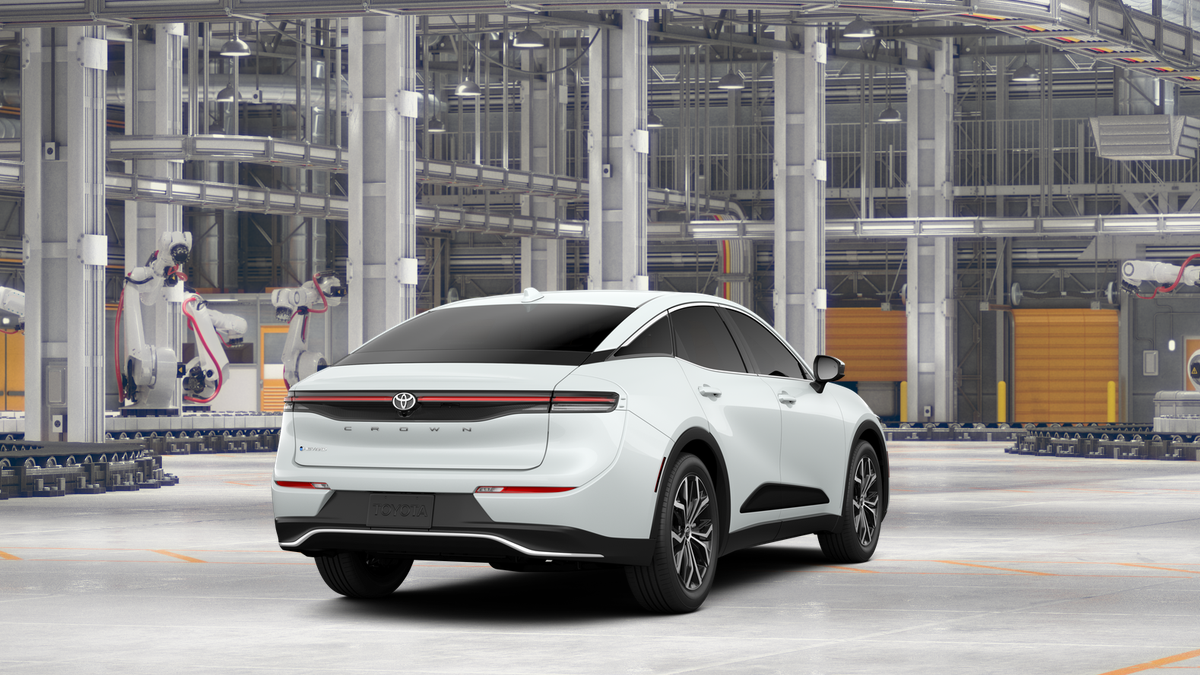 New 2026 Oxygen White Toyota XLE image 9