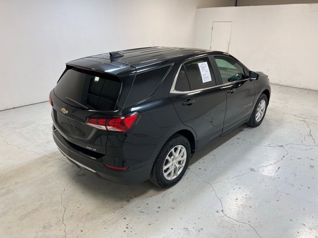 Used 2022 Chevrolet Equinox LT with VIN 3GNAXUEV8NL206051 for sale in Hillsboro, KS