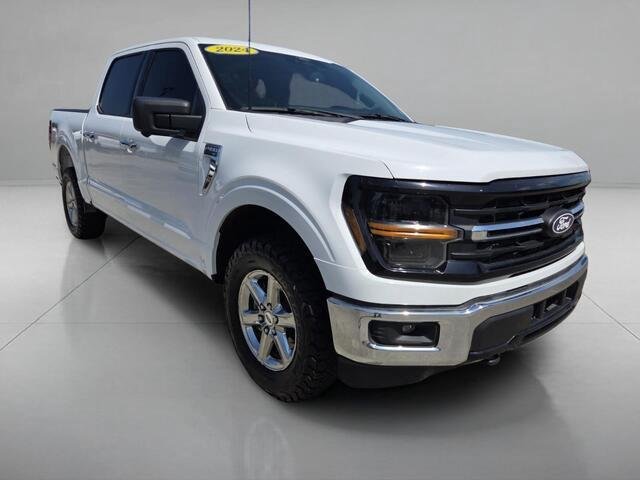 Used 2024 Oxford White Ford XLT image 7